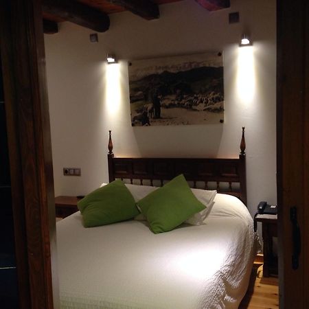 Hotel Can Borrell Meranges Oda fotoğraf