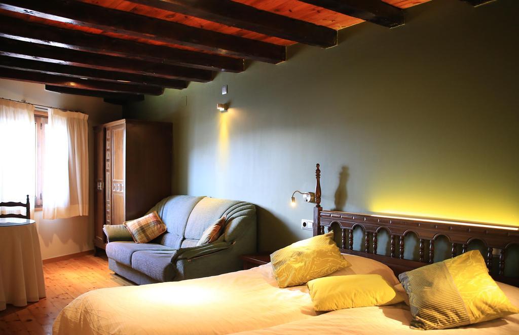 Hotel Can Borrell Meranges Dış mekan fotoğraf